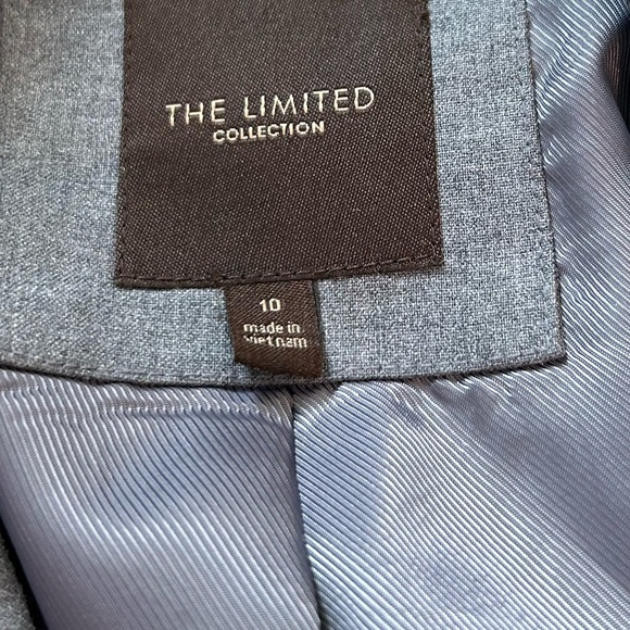 Limited Women’s Blazer - Picture 5 of 5